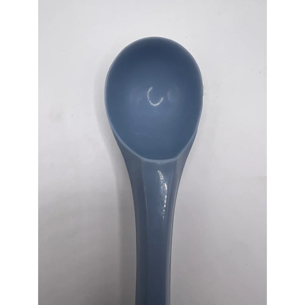 Vintage Rubbermaid Light Blue Ice Cream Scoop #1910 Kitchen Tools MCM Plastic